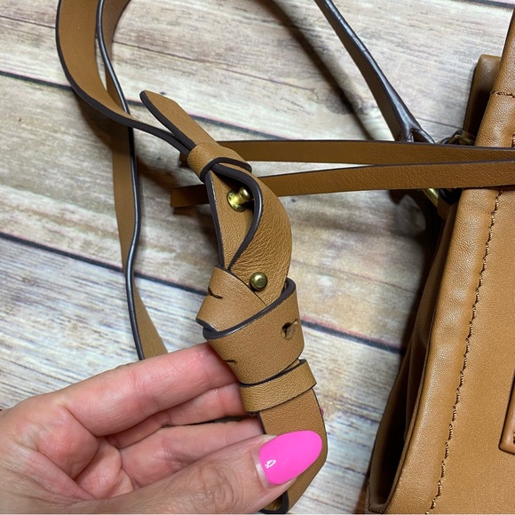Lucky Brand Soue Leather Crossbody Bag - Picture 5 of 11